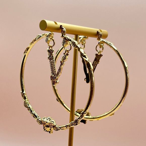 ALMOST SOLD OUT! - Picture 2 of 9